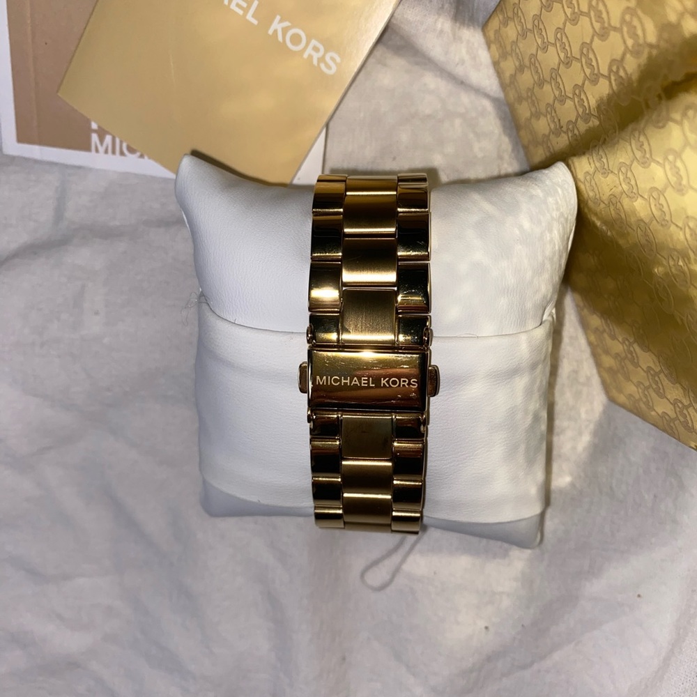 Michael Kors Gold Watch - Picture 5 of 5